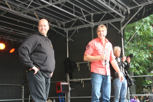 gal/2010/2010 Saitentwist Weltkindertag Burgplatz Essen 20.09.JugendhilfegGmbH Essen/2010 Saitentwist Weltkindertag Burgplatz Jugend Hilfe gGm20.09. 141.jpg
